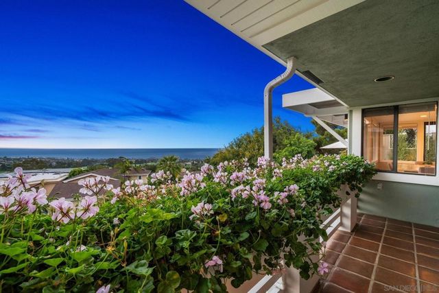 7201 Country Club Drive, La Jolla, CA 92037