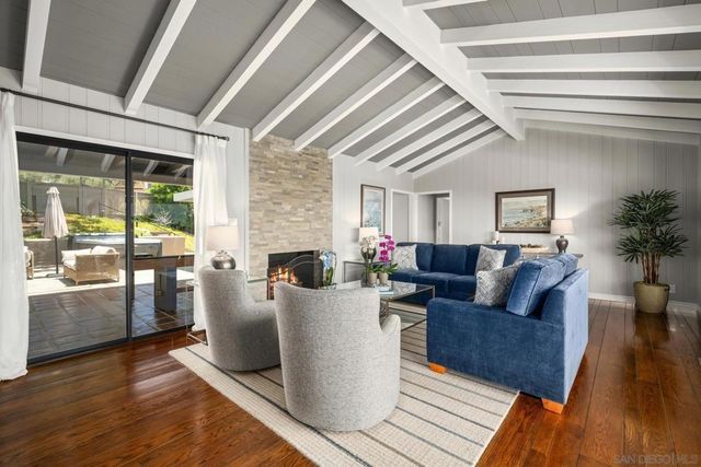 7201 Country Club Drive, La Jolla, CA 92037