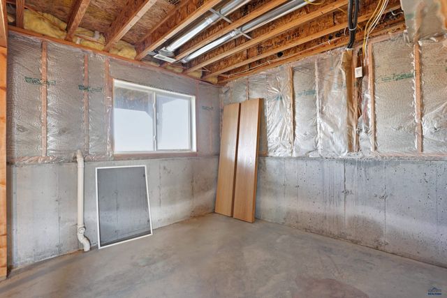 113 JANKLOW AVE, New Underwood, SD 57761