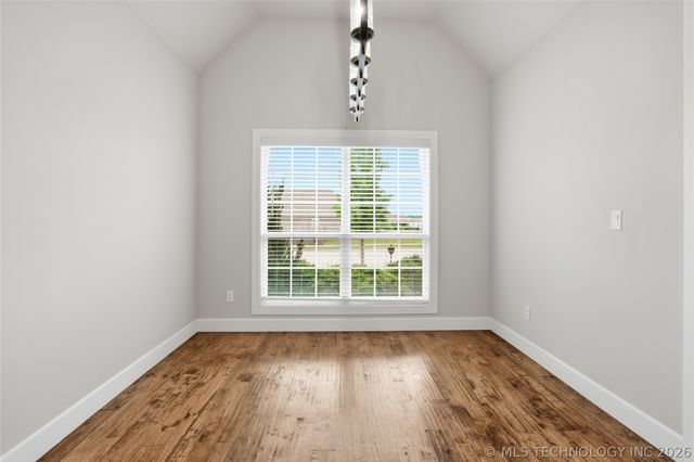 814 E Delmar Place, Broken Arrow, OK 74012