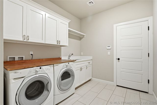 814 E Delmar Place, Broken Arrow, OK 74012