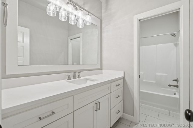 814 E Delmar Place, Broken Arrow, OK 74012