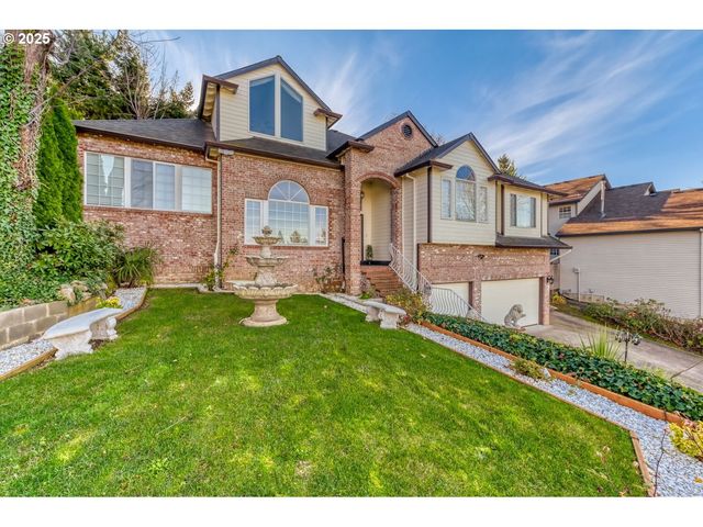 9818 Se CLATSOP St, Portland, OR 97266