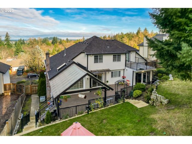 9818 Se CLATSOP St, Portland, OR 97266