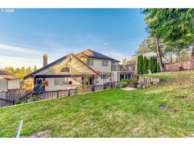 9818 Se CLATSOP St, Portland, OR 97266