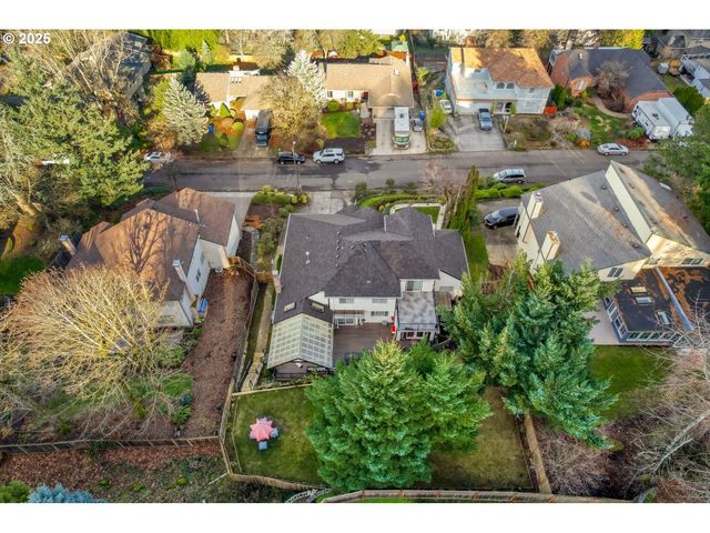 9818 Se CLATSOP St, Portland, OR 97266