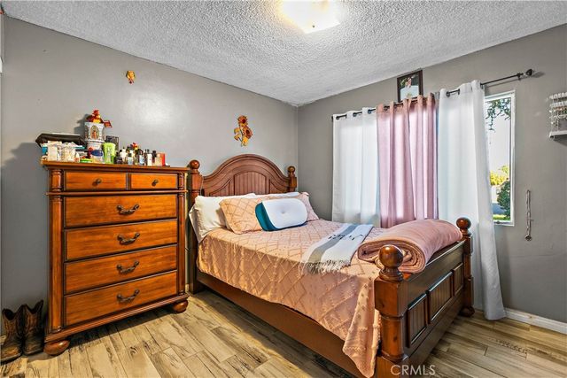 1820 Marine Street, Santa Ana, CA 92704