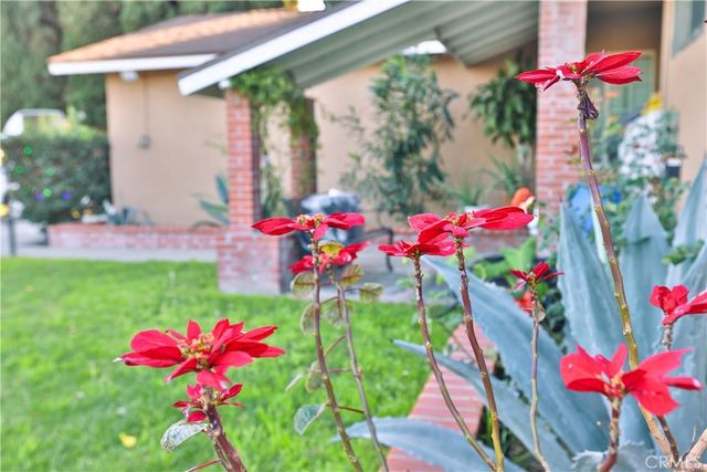 1820 Marine Street, Santa Ana, CA 92704