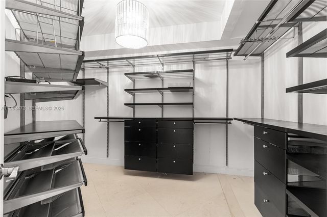 20000 E Country Club Dr 716, Aventura, FL 33180