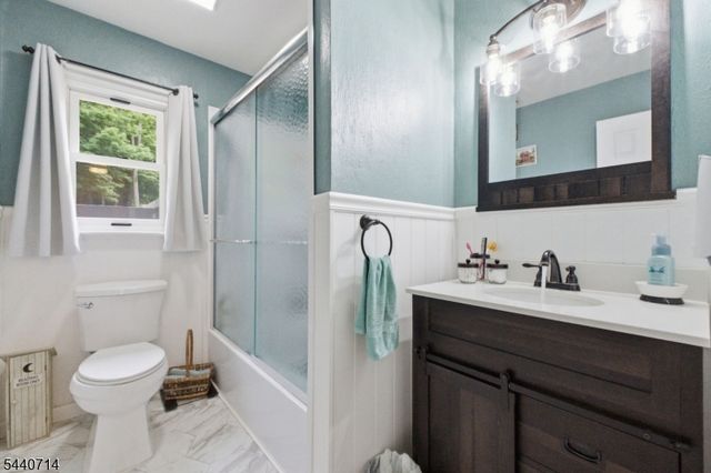 83 Layton Rd, Wantage Twp., NJ 07461