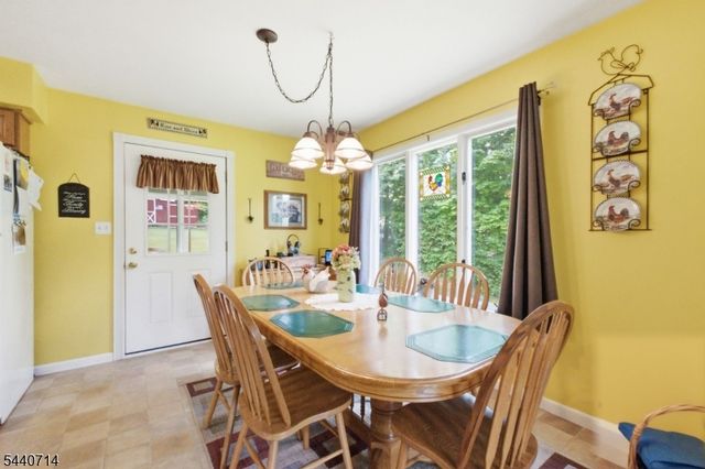 83 Layton Rd, Wantage Twp., NJ 07461