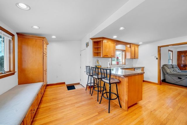 73 Waterhill St, Lynn, MA 01905