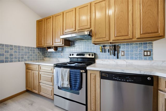 1422 Crossings Court NE, Cedar Rapids, IA 52402