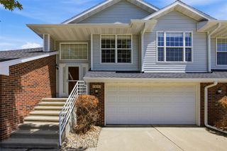 1422 Crossings Court NE, Cedar Rapids, IA 52402