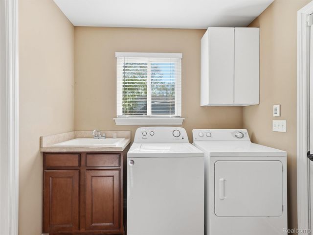 7226 Garvin, Waterford Charter Township, MI 48329