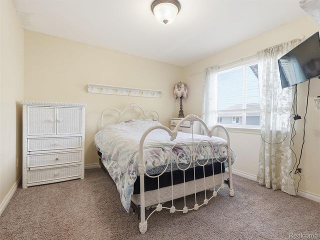7226 Garvin, Waterford Charter Township, MI 48329