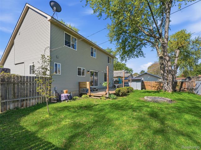 7226 Garvin, Waterford Charter Township, MI 48329
