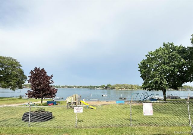 7226 Garvin, Waterford Charter Township, MI 48329
