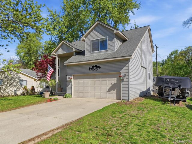 7226 Garvin, Waterford Charter Township, MI 48329