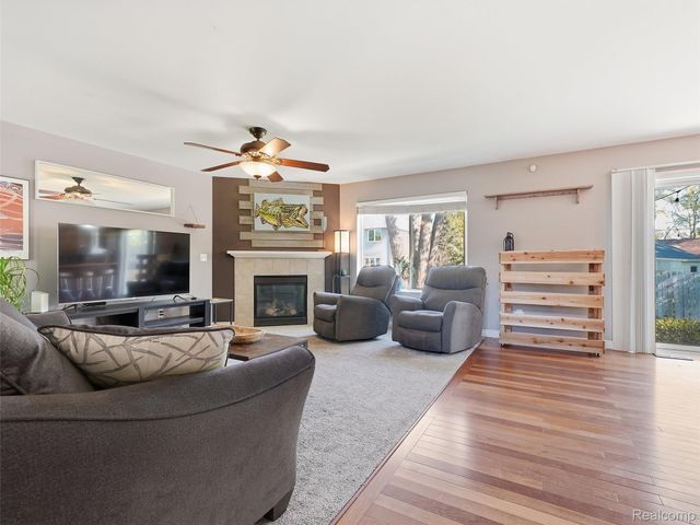 7226 Garvin, Waterford Charter Township, MI 48329