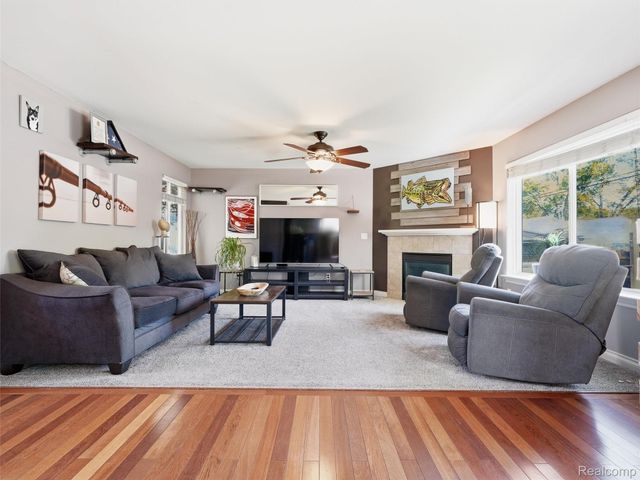 7226 Garvin, Waterford Charter Township, MI 48329