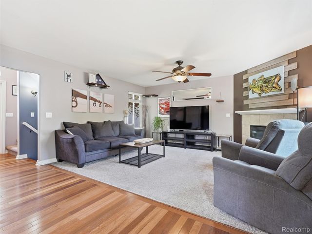 7226 Garvin, Waterford Charter Township, MI 48329