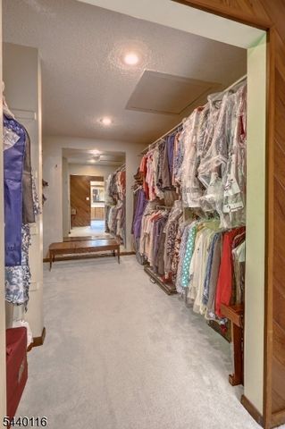 5 Thads Hill Rd, Bethlehem Twp., NJ 08827