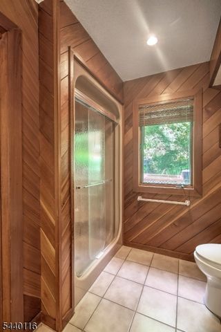 5 Thads Hill Rd, Bethlehem Twp., NJ 08827