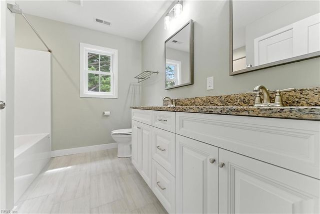 1002 Waterview Rd, Yorktown, VA 23692