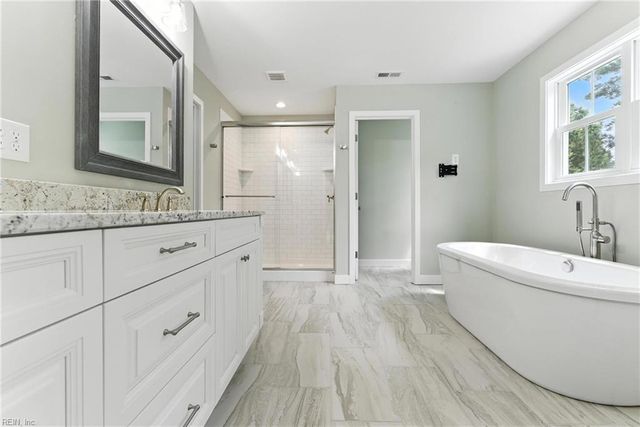 1002 Waterview Rd, Yorktown, VA 23692