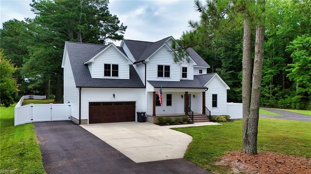 1002 Waterview Rd, Yorktown, VA 23692