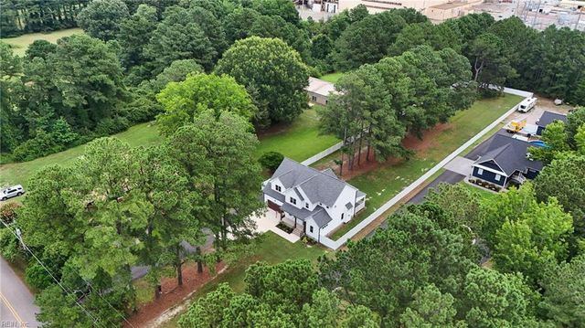 1002 Waterview Rd, Yorktown, VA 23692
