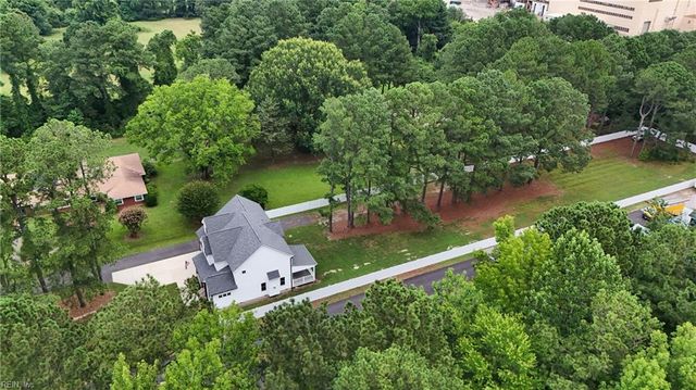1002 Waterview Rd, Yorktown, VA 23692