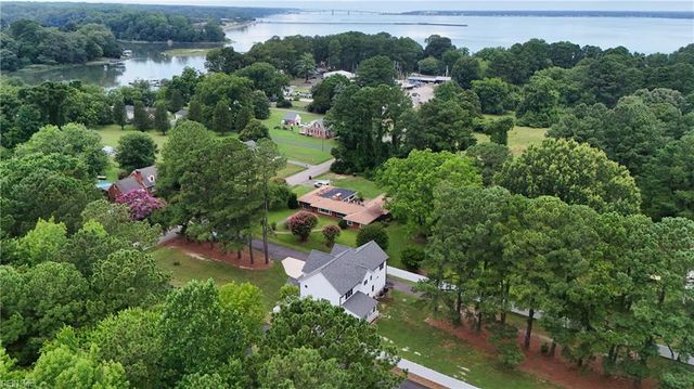 1002 Waterview Rd, Yorktown, VA 23692