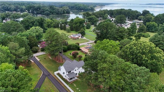 1002 Waterview Rd, Yorktown, VA 23692