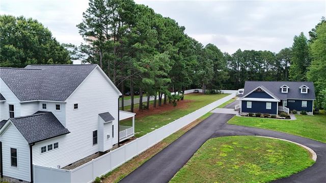 1002 Waterview Rd, Yorktown, VA 23692