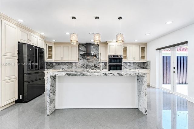 1204 SW 136th Pl, Miami, FL 33184
