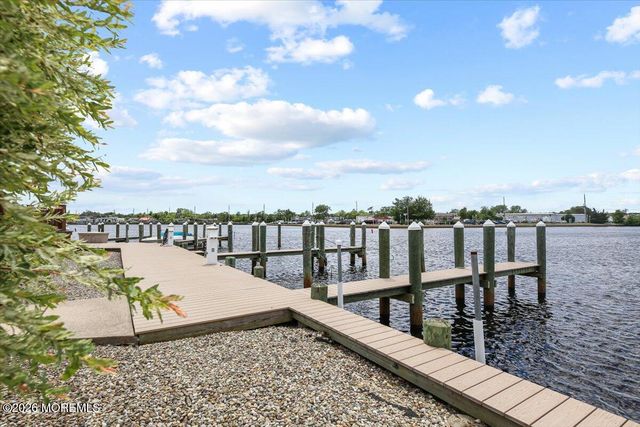 77 E Water Street 16, Toms River, NJ 08753