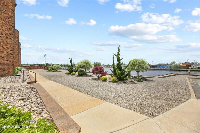 77 E Water Street 16, Toms River, NJ 08753