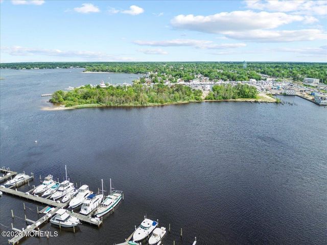 77 E Water Street 16, Toms River, NJ 08753