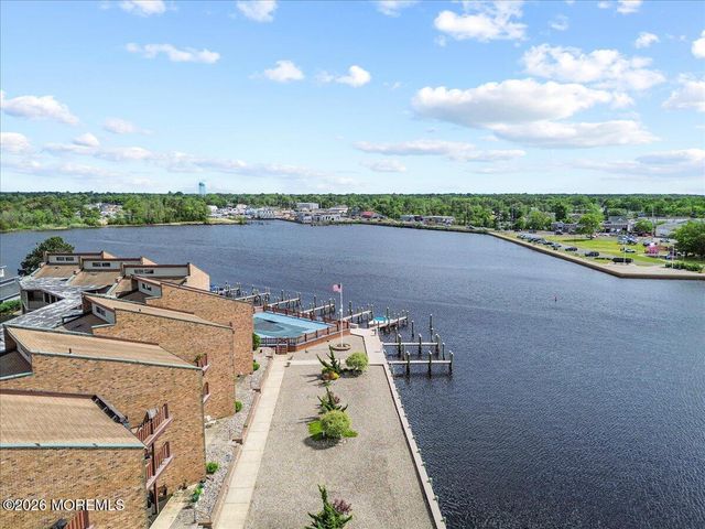 77 E Water Street 16, Toms River, NJ 08753