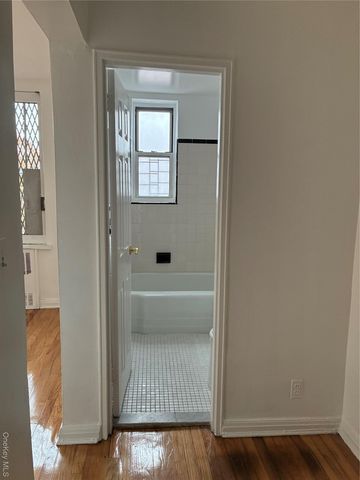 610 Waring Avenue 5G, Bronx, NY 10467