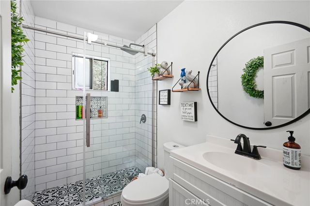 15627 Vintage, North Hills, CA 91343