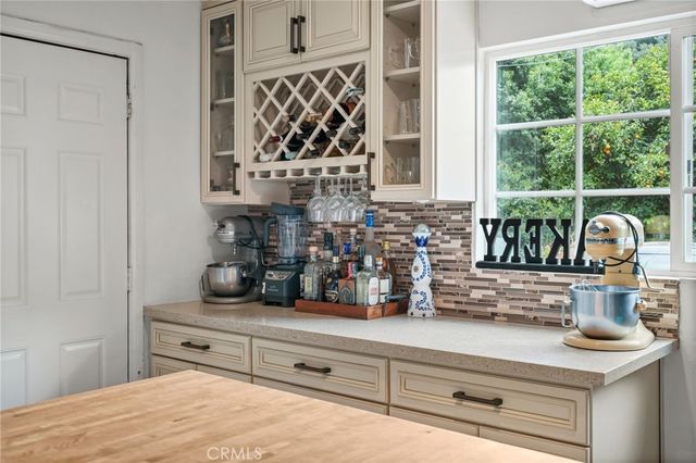 15627 Vintage, North Hills, CA 91343