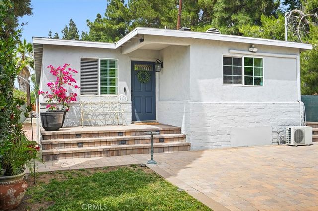 15627 Vintage, North Hills, CA 91343