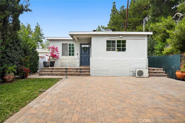 15627 Vintage, North Hills, CA 91343