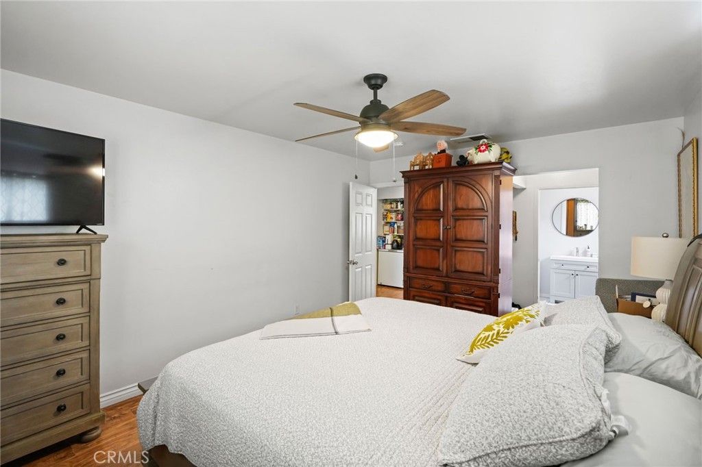 Image 12 of property listing at 15627 Vintage, North Hills, CA 91343