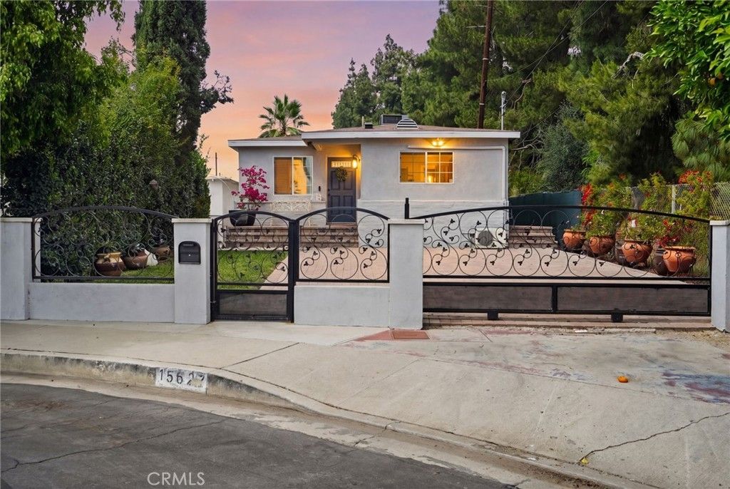 Image 2 of property listing at 15627 Vintage, North Hills, CA 91343