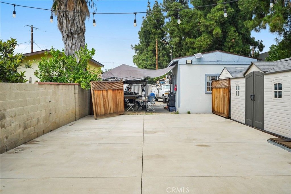 Image 49 of property listing at 15627 Vintage, North Hills, CA 91343