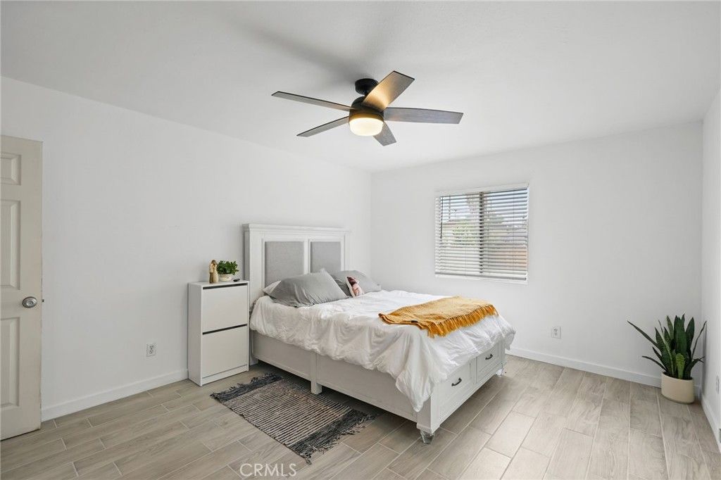 Image 8 of property listing at 15627 Vintage, North Hills, CA 91343